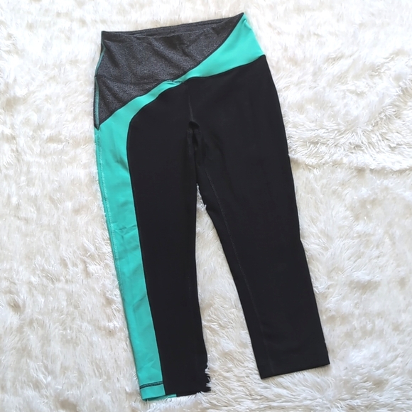 🔴SALE! 90 Degree by Reflex Turquoise Colorblock Crop Leggings - Picture 1 of 10